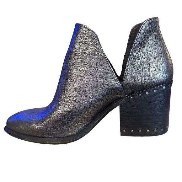 Vince Camuto Women's Petran Pewter Booties Size 6M Studded Block Heel - Picture 1 of 7